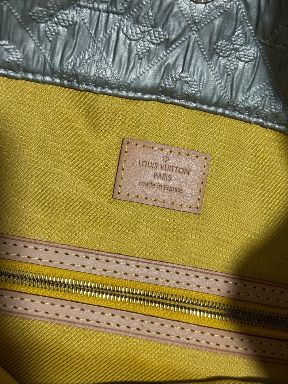 Louis Vuitton Metallic Monogram Limelight GM Clutch Bag (Oversized Silver Pearl) - Picture 13 of 14